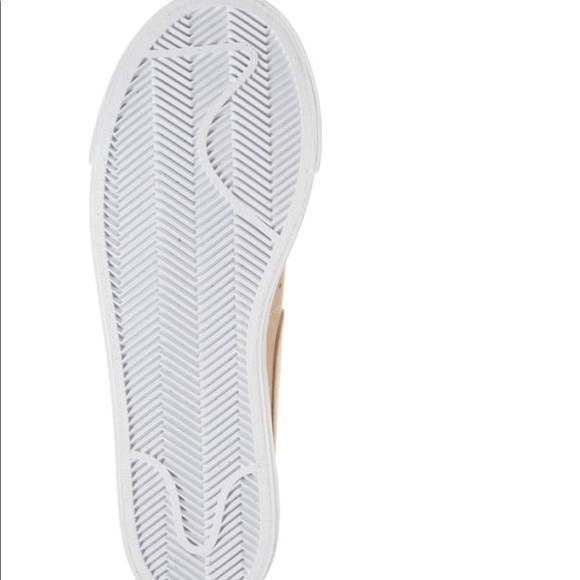 Nike Blazer Low SE NWT - Picture 4 of 6